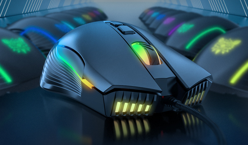 Seven-speed DPI adjustable RGB light Mouse